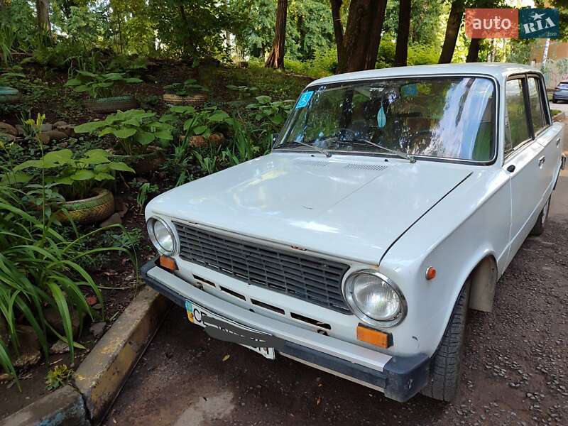 Седан ВАЗ / Lada 2101 1980 в Черновцах