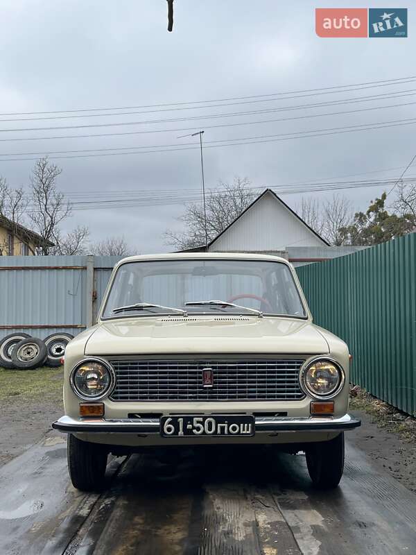 Седан ВАЗ / Lada 2101 1981 в Киеве