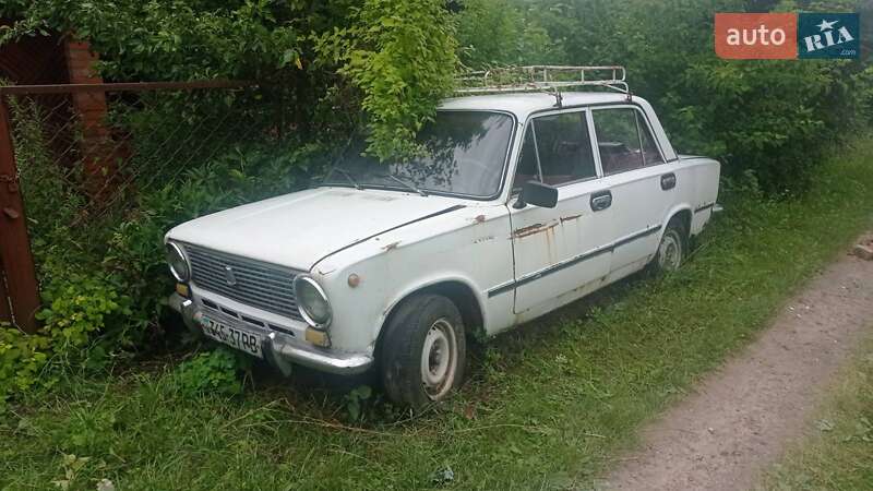 Седан ВАЗ / Lada 2101 1980 в Ровно