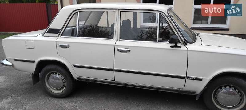 Седан ВАЗ / Lada 2101 1988 в Турийске