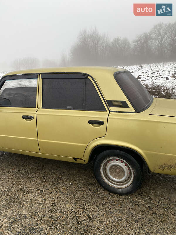 Седан ВАЗ / Lada 2101 1993 в Галиче фото 3 Седан ВАЗ / Lada 2101 1993 в Галиче