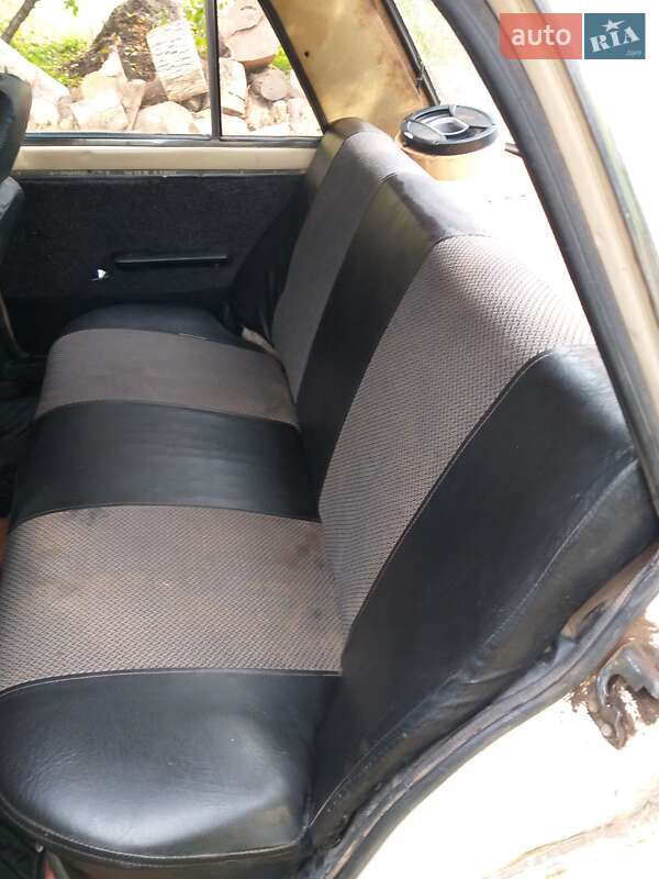 Седан ВАЗ / Lada 2101 1986 в Верхнеднепровске фото 3 Седан ВАЗ / Lada 2101 1986 в Верхнеднепровске