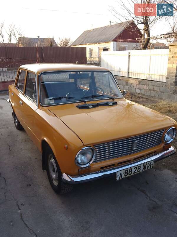 Седан ВАЗ / Lada 2101 1984 в Звягеле фото 4 Седан ВАЗ / Lada 2101 1984 в Звягеле