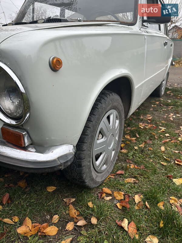 Седан ВАЗ / Lada 2101 1981 в Новомосковске фото 18 Седан ВАЗ / Lada 2101 1981 в Новомосковске