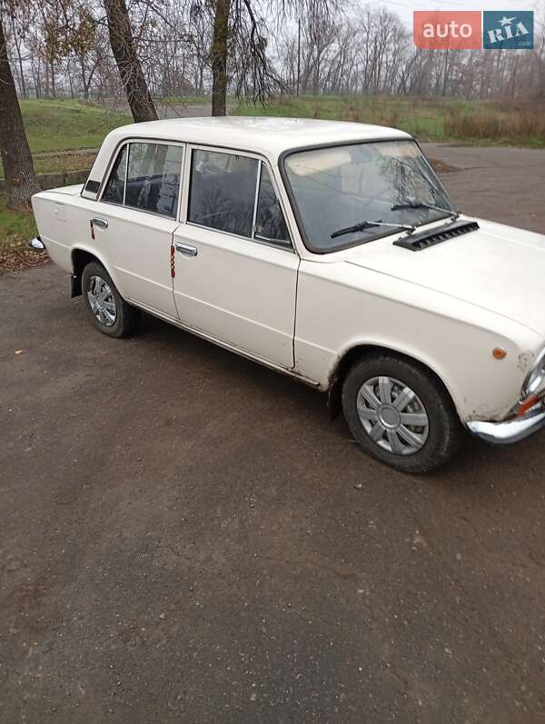 Седан ВАЗ / Lada 2101 1986 в Комсомольском фото 3 Седан ВАЗ / Lada 2101 1986 в Комсомольском