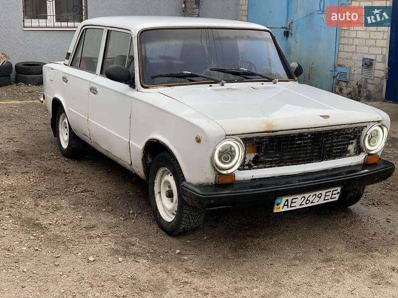 Седан ВАЗ / Lada 2101 1974 в Запорожье фото 2 Седан ВАЗ / Lada 2101 1974 в Запорожье