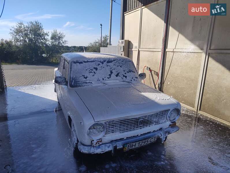 Седан ВАЗ / Lada 2101 1975 в Одессе фото 5 Седан ВАЗ / Lada 2101 1975 в Одессе
