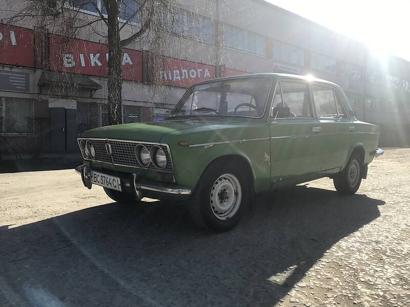 Седан ВАЗ / Lada 2103 1983 в Львові