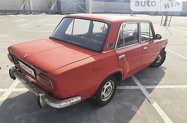 Седан ВАЗ / Lada 2103 1974 в Киеве