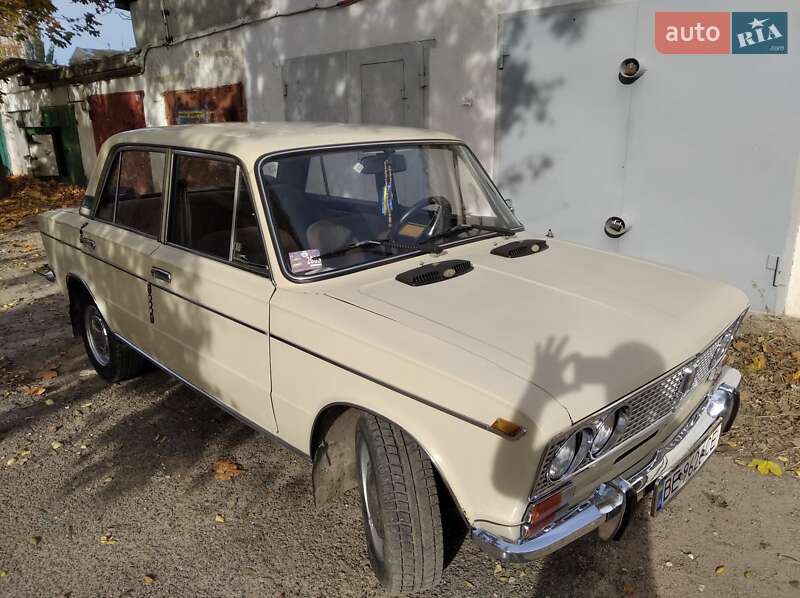 Седан ВАЗ / Lada 2103 1981 в Миколаєві
