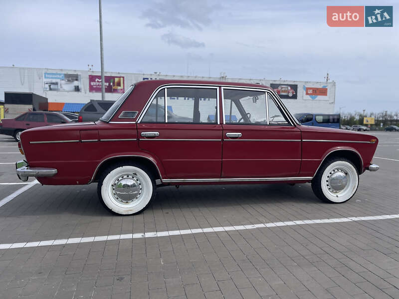 Седан ВАЗ / Lada 2103 1974 в Киеве