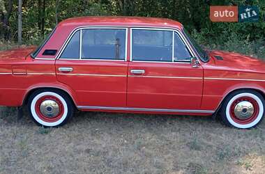 Седан ВАЗ / Lada 2103 1977 в 