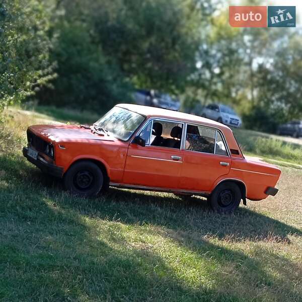 Седан ВАЗ / Lada 2103 1980 в Киеве