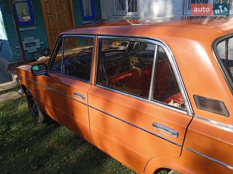 Седан ВАЗ / Lada 2103 1978 в Киеве