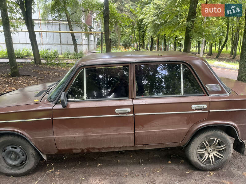 Седан ВАЗ / Lada 2103 1975 в Богодухове