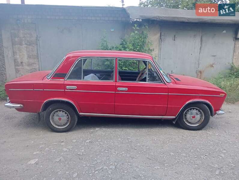 Седан ВАЗ / Lada 2103 1980 в Кам'янському