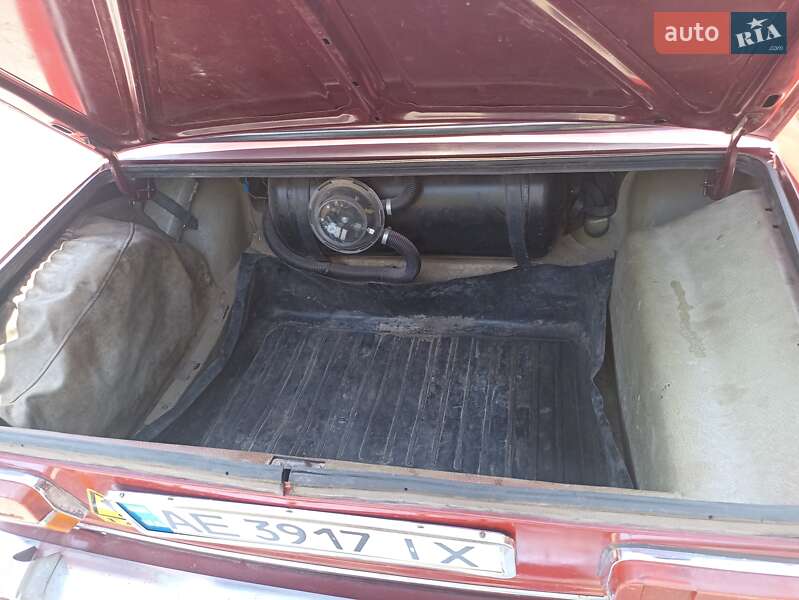 Седан ВАЗ / Lada 2103 1974 в Кривом Роге