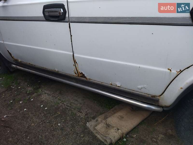 Седан ВАЗ / Lada 2103 1979 в Житомире фото 5 Седан ВАЗ / Lada 2103 1979 в Житомире