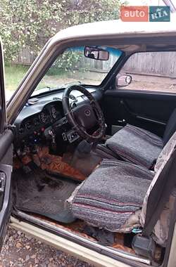 Седан ВАЗ 2103 1974 в  фото 6 Седан ВАЗ 2103 1974 в