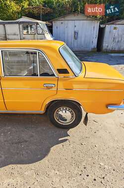 Седан ВАЗ 2103 1976 в  фото 6 Седан ВАЗ 2103 1976 в