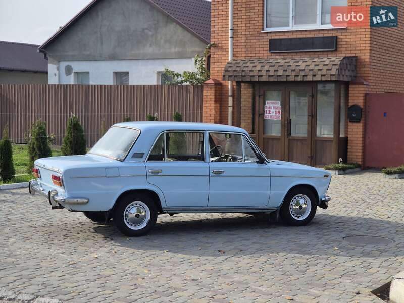 Седан ВАЗ / Lada 2103 1974 в Дніпрі фото 3 Седан ВАЗ / Lada 2103 1974 в Дніпрі