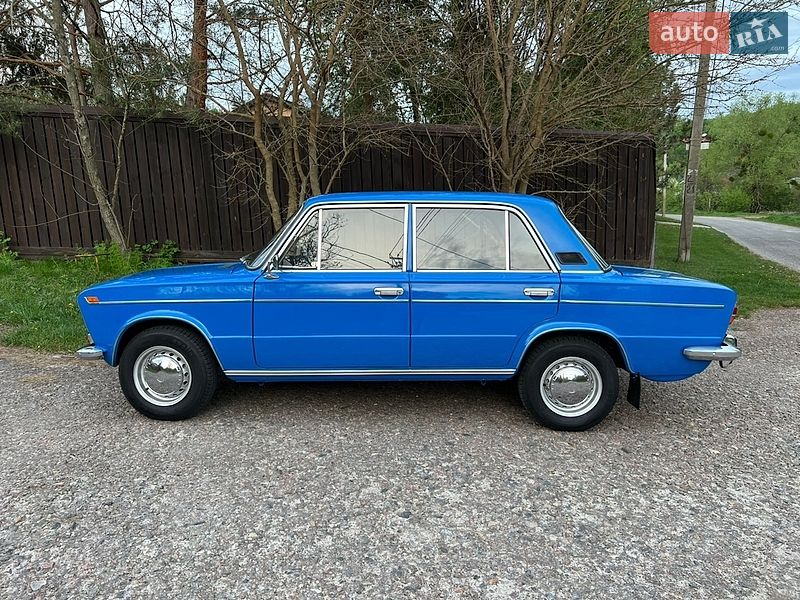 Седан ВАЗ / Lada 2103 1976 в Киеве