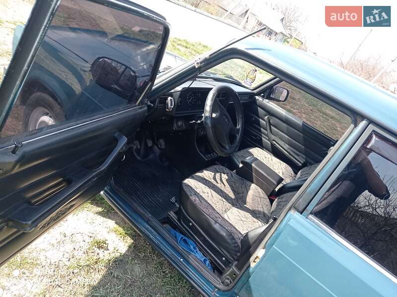 Універсал ВАЗ / Lada 2104 2002 в Благовіщенську фото 5 Універсал ВАЗ / Lada 2104 2002 в Благовіщенську