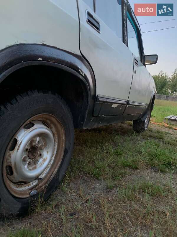 Универсал ВАЗ / Lada 2104 1991 в Ровно фото 4 Универсал ВАЗ / Lada 2104 1991 в Ровно