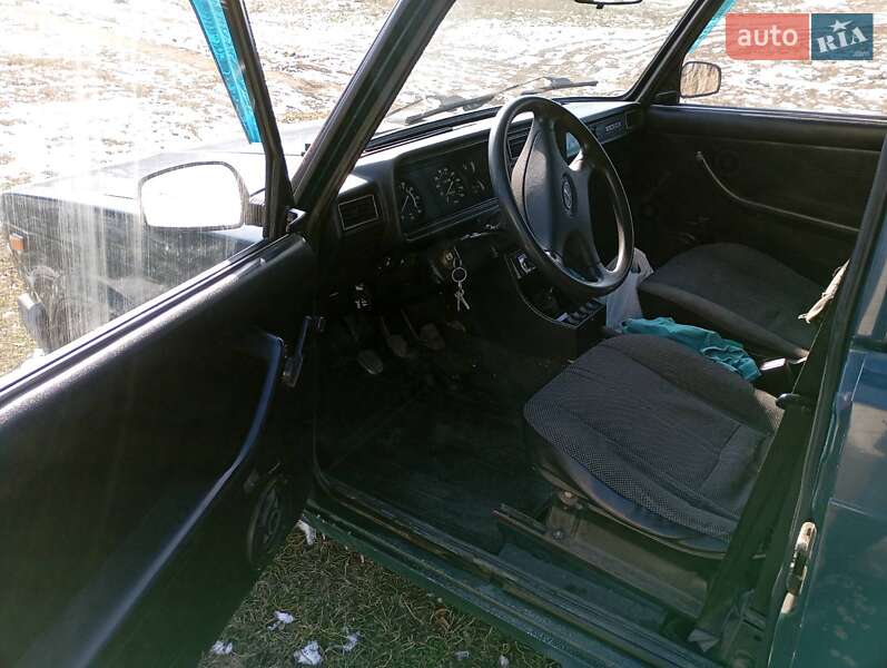 Универсал ВАЗ / Lada 2104 2005 в Чутове