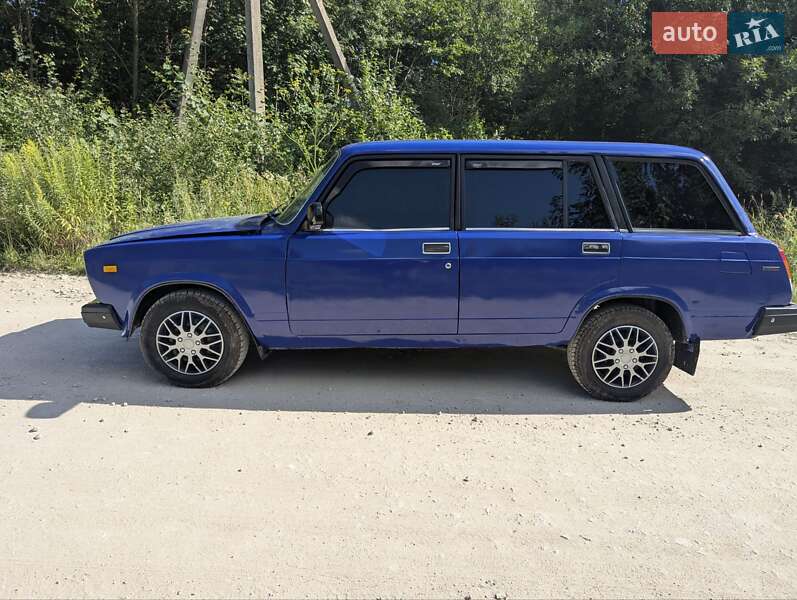 Универсал ВАЗ / Lada 2104 2001 в Почаеве