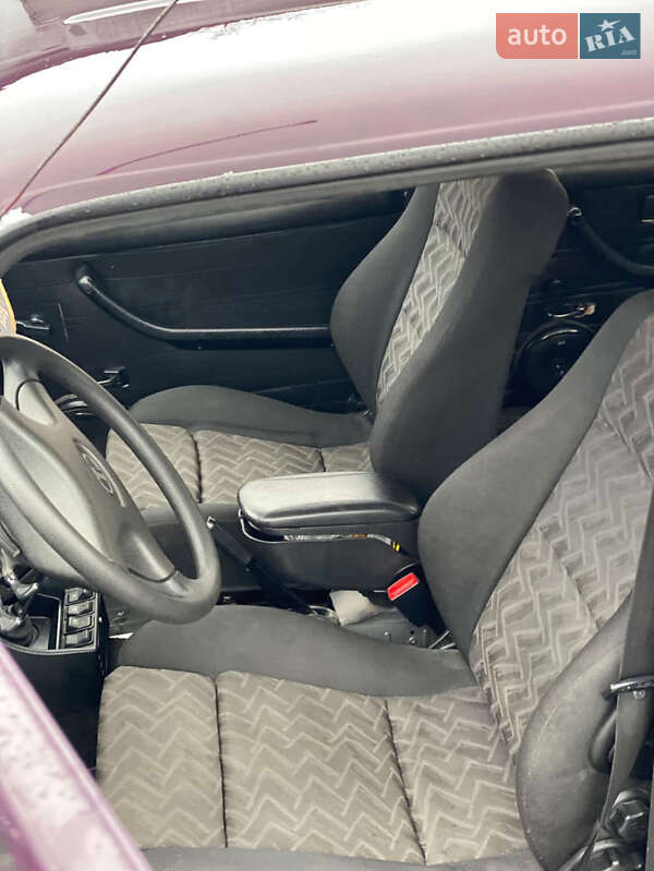 Универсал ВАЗ / Lada 2104 2005 в Звягеле