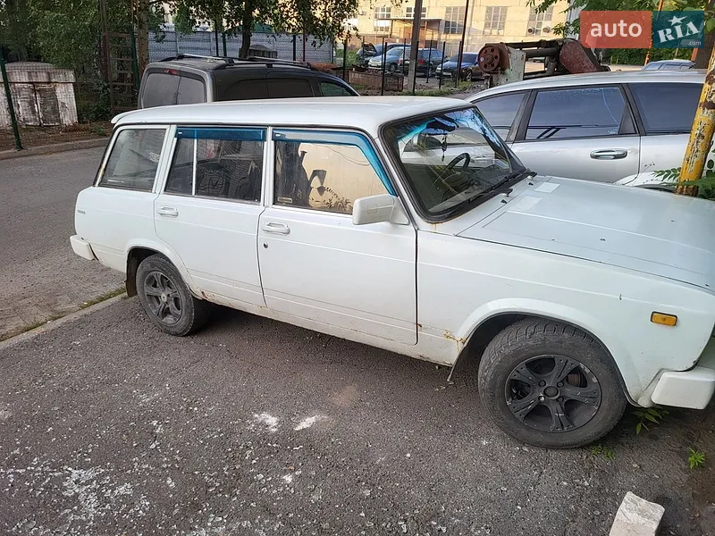 ВАЗ / Lada 2104 1999
