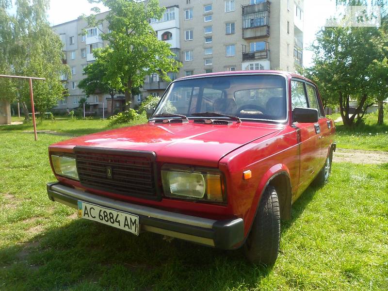 Седан ВАЗ / Lada 2105 1993 в Ковеле