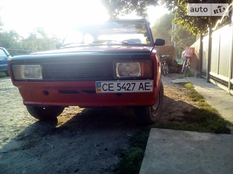 Седан ВАЗ / Lada 2105 1982 в Черновцах