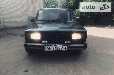 Седан ВАЗ / Lada 2105 1988 в Житомире