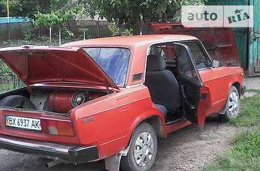 Седан ВАЗ / Lada 2105 1984 в Каменец-Подольском