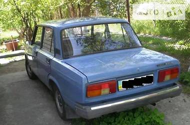 Седан ВАЗ / Lada 2105 1984 в Запорожье