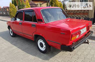 Седан ВАЗ / Lada 2105 1987 в Луцке