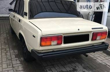 Седан ВАЗ / Lada 2105 1990 в Полтаві