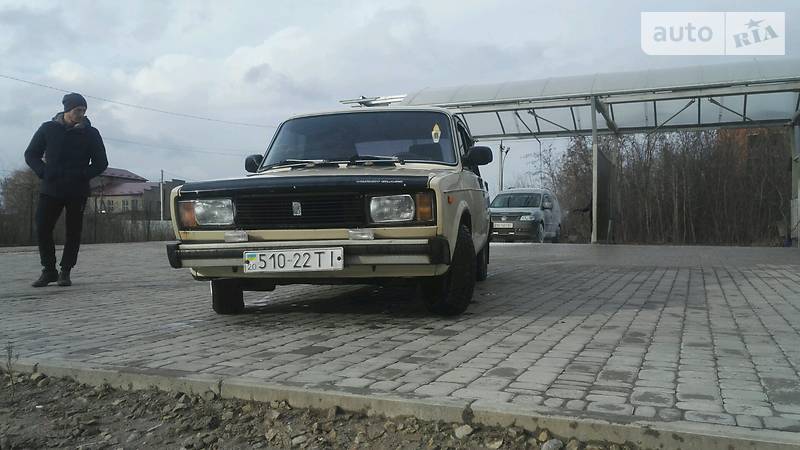 Седан ВАЗ / Lada 2105 1990 в Мукачево