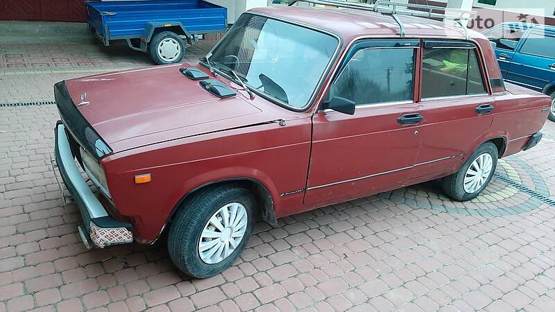 Седан ВАЗ / Lada 2105 1992 в Чорткове
