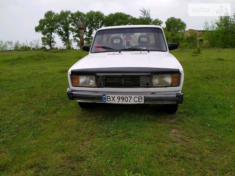 Седан ВАЗ / Lada 2105 1984 в Рівному