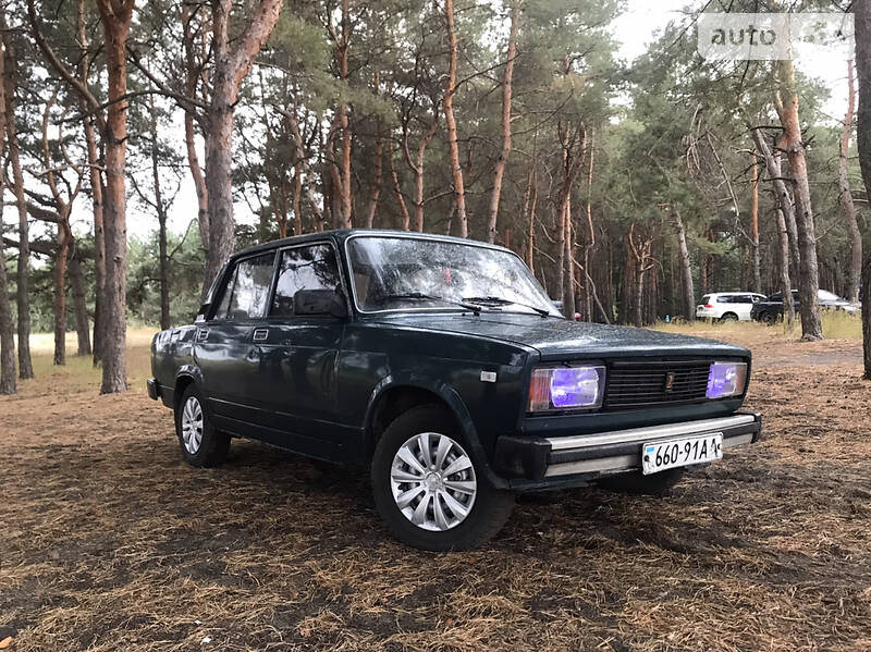 Седан ВАЗ / Lada 2105 1996 в Дніпрі
