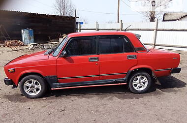 Седан ВАЗ / Lada 2105 1985 в Білокуракиному