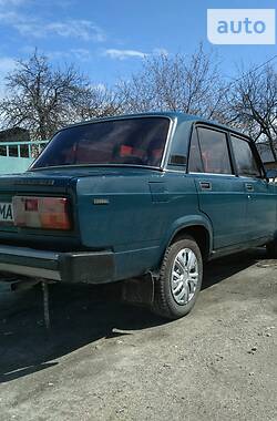 Седан ВАЗ / Lada 2105 2000 в Черкассах