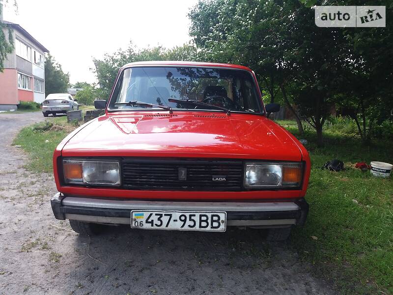 Седан ВАЗ / Lada 2105 1990 в Звягеле