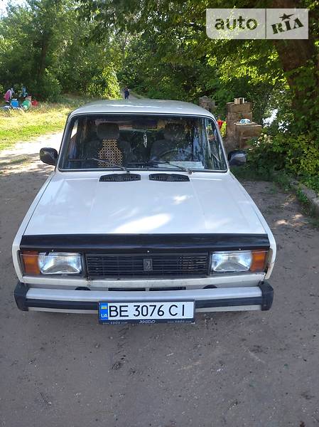 Седан ВАЗ / Lada 2105 1994 в Николаеве