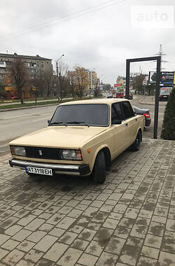 Седан ВАЗ / Lada 2105 1983 в Ивано-Франковске