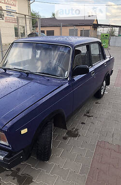 Седан ВАЗ / Lada 2105 1990 в Сокале