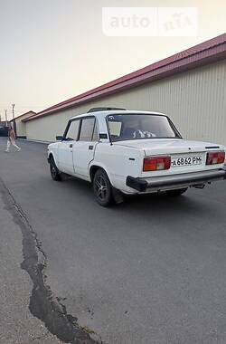Седан ВАЗ / Lada 2105 1989 в Корюковке
